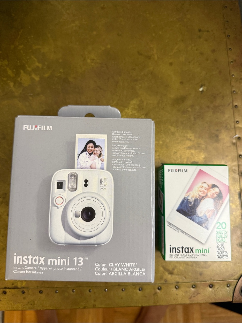 Fujifilm instax mini 13 Instant Camera in Clay White